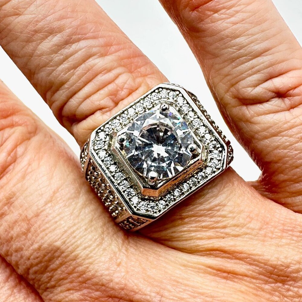Large Cubic Zirconia Sterling Silver Statement Ring Size 10 Weight 12 Grams
